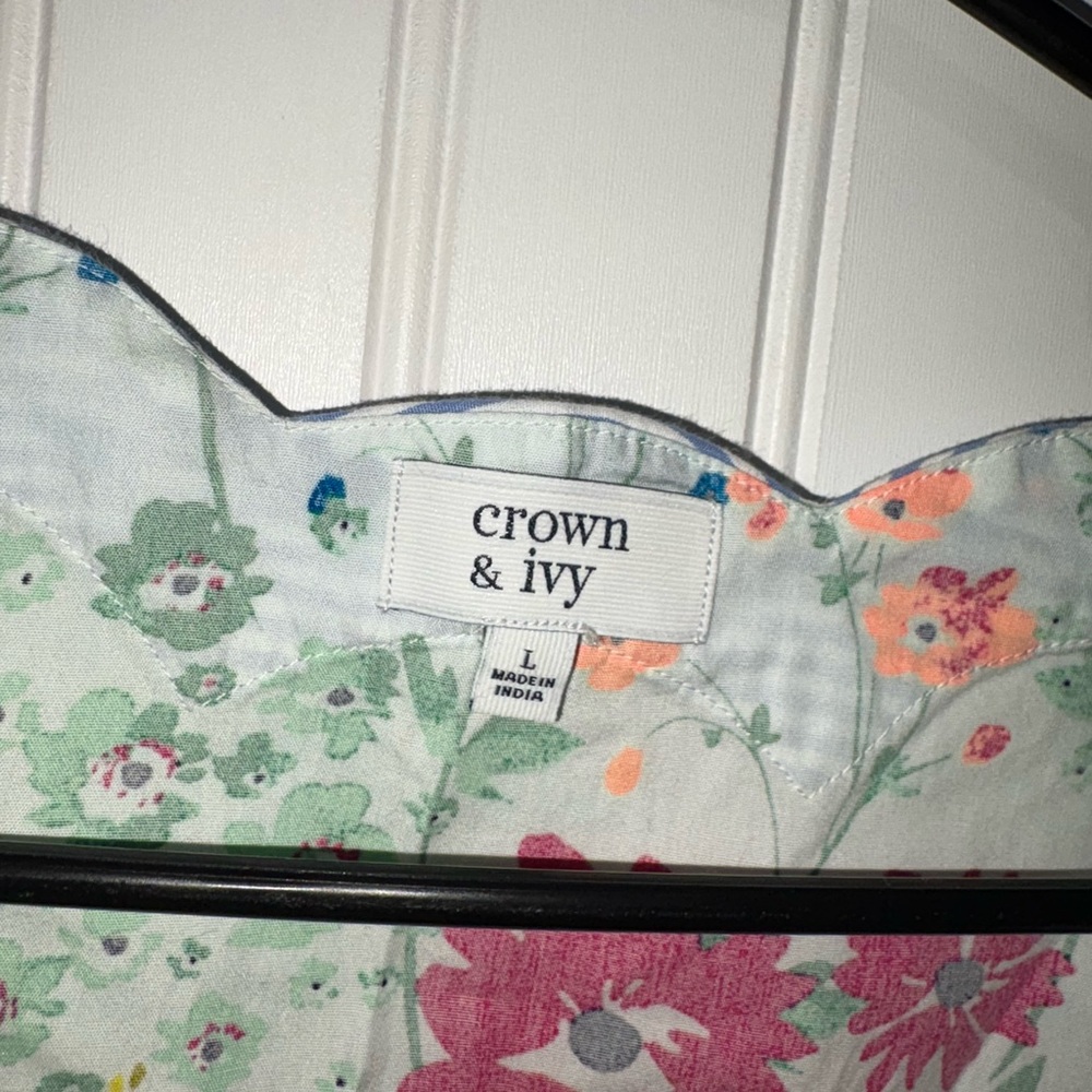 Crown & Ivy Floral Sleeveless Top| Size Large - Picture 2 of 3